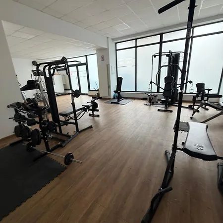 Resident Aparments Two Bed With Balcony * בוקרשט