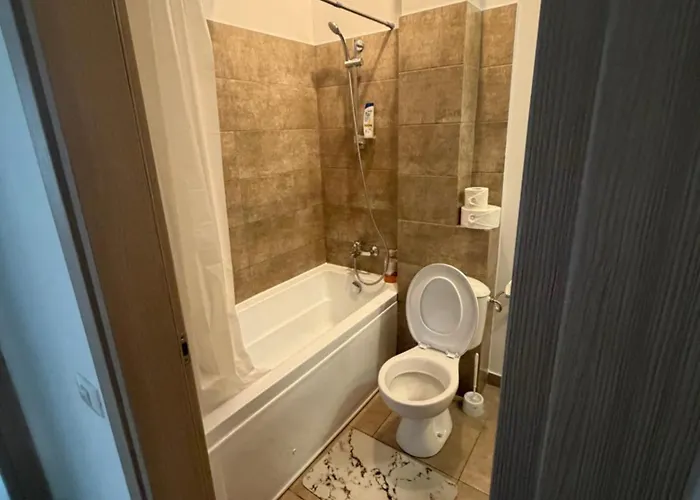 Resident Aparments Two Bed With Balcony *